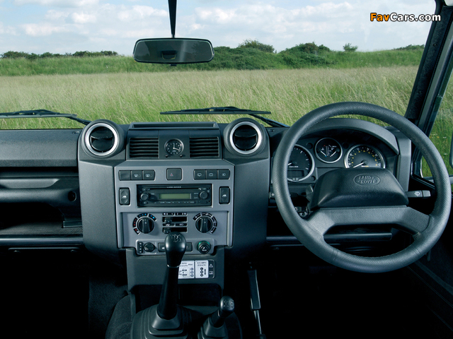 Photos of Land Rover Defender 90 Station Wagon 2007 (640 x 480)