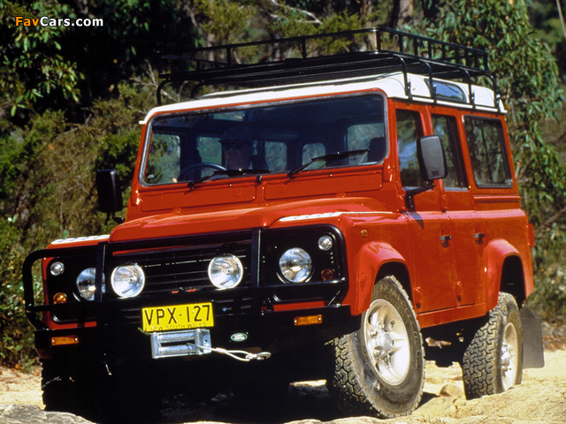 Pictures of Land Rover Defender 110 Station Wagon AU-spec 1990–2007 (640 x 480)