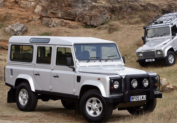 Pictures of Land Rover Defender Silver Limited Edition 2005