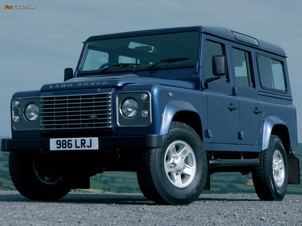 Pictures of Land Rover Defender 110 Station Wagon UK-spec 2007 (1024 x 768)