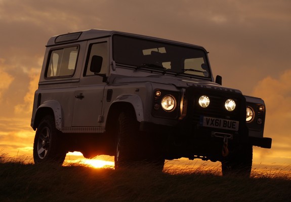 Pictures of Land Rover Defender 90 Station Wagon 2007