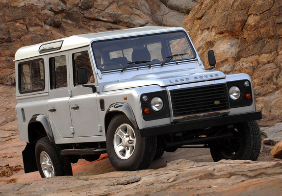 Pictures of Land Rover Defender 110 Station Wagon ZA-spec 2007