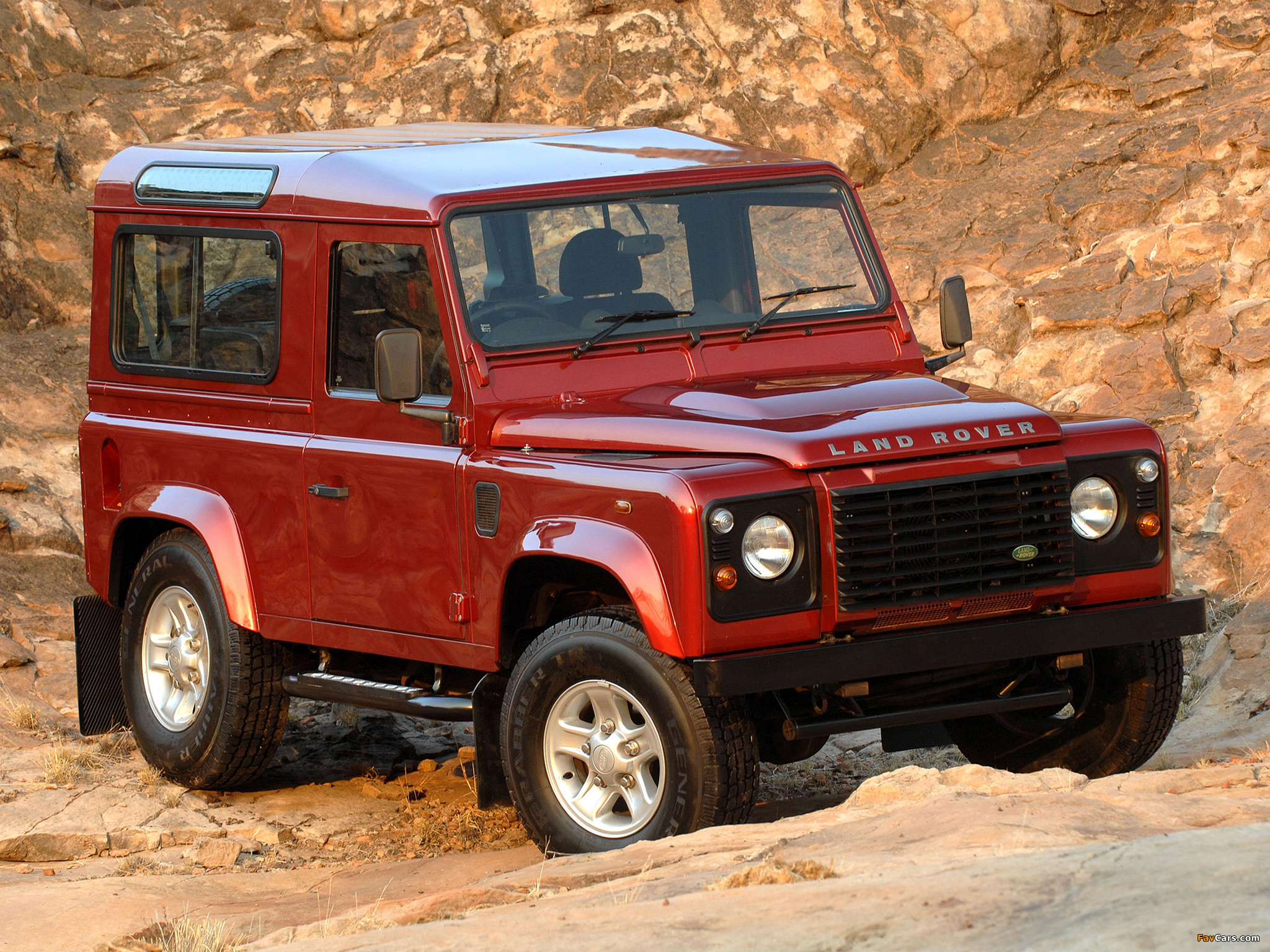 Pictures of Land Rover Defender 90 Station Wagon ZA-spec 2007 (2048 x 1536)