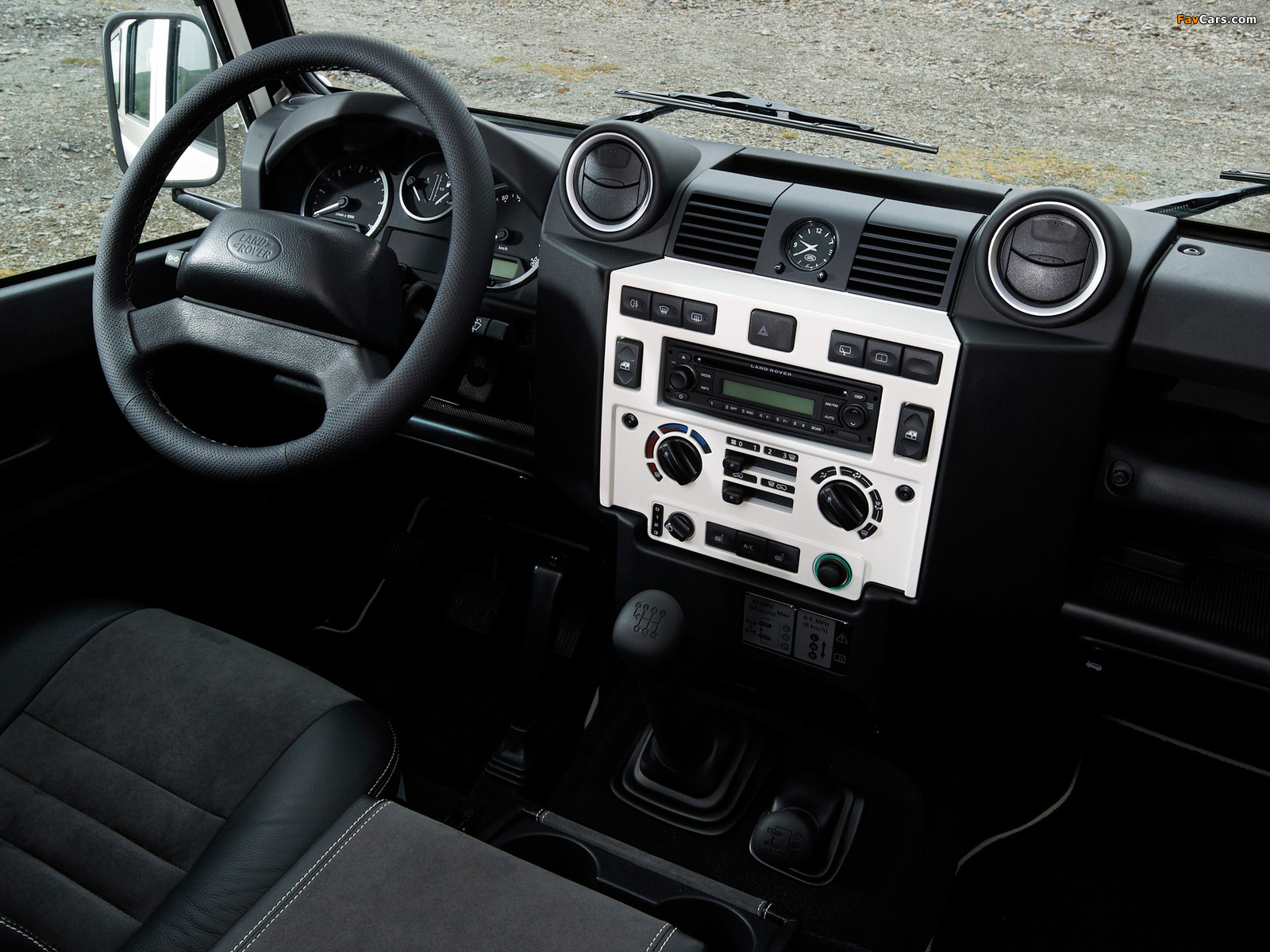 Pictures of Land Rover Defender Ice 2009 (1600 x 1200)