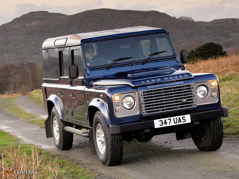 Pictures of Land Rover Defender 110 Utility Wagon UK-spec 2009 (800 x 600)