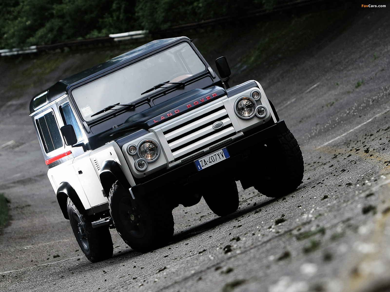 Pictures of Aznom Land Rover Defender 90 2010 (1600 x 1200)