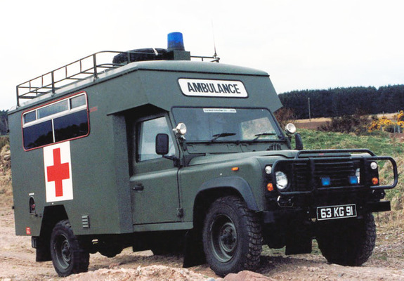 Pictures of Land Rover Defender 130 Ambulance