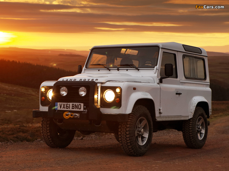 Pictures of Land Rover Defender 90 Station Wagon EU-spec 2007 (800 x 600)