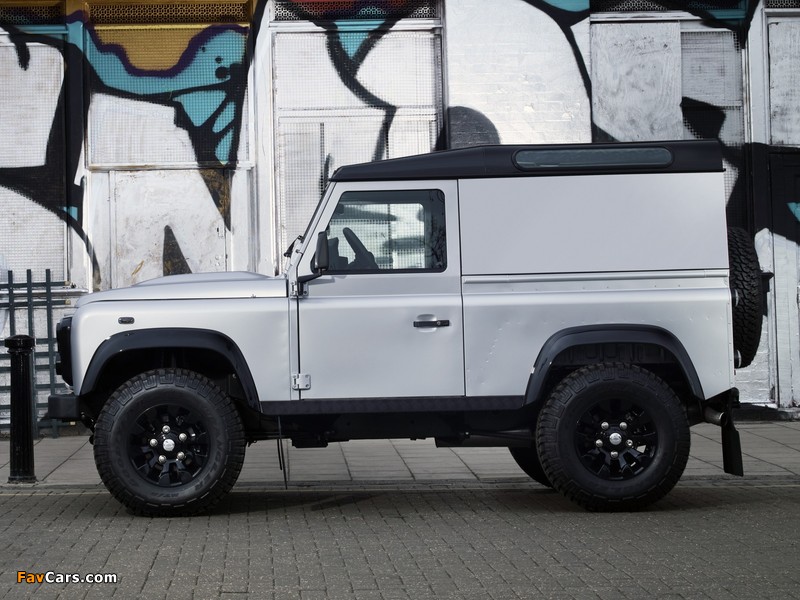Pictures of Land Rover Defender 90 Hard Top X-Tech 2011 (800 x 600)