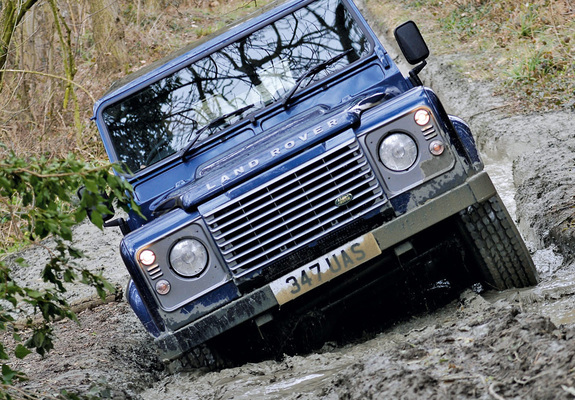 Land Rover Defender 110 Utility Wagon UK-spec 2009 wallpapers