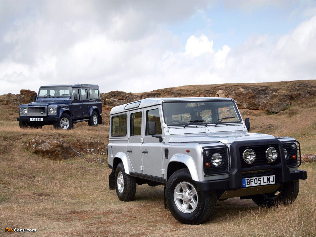 Land Rover Defender wallpapers (1024 x 768)