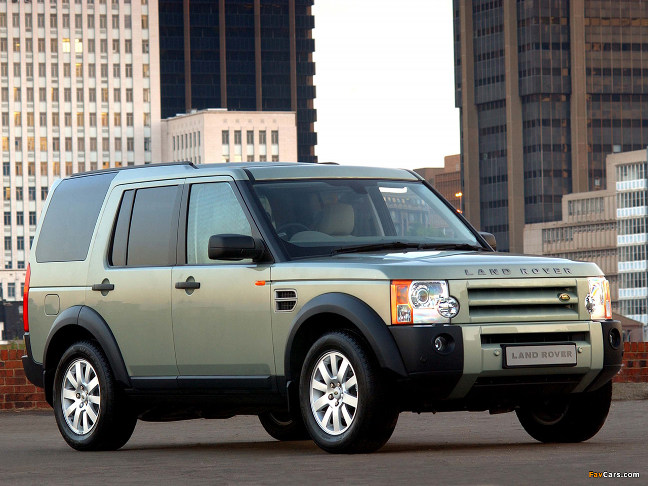 Images of Land Rover Discovery 3 ZA-spec 2005–08 (1280 x 960)