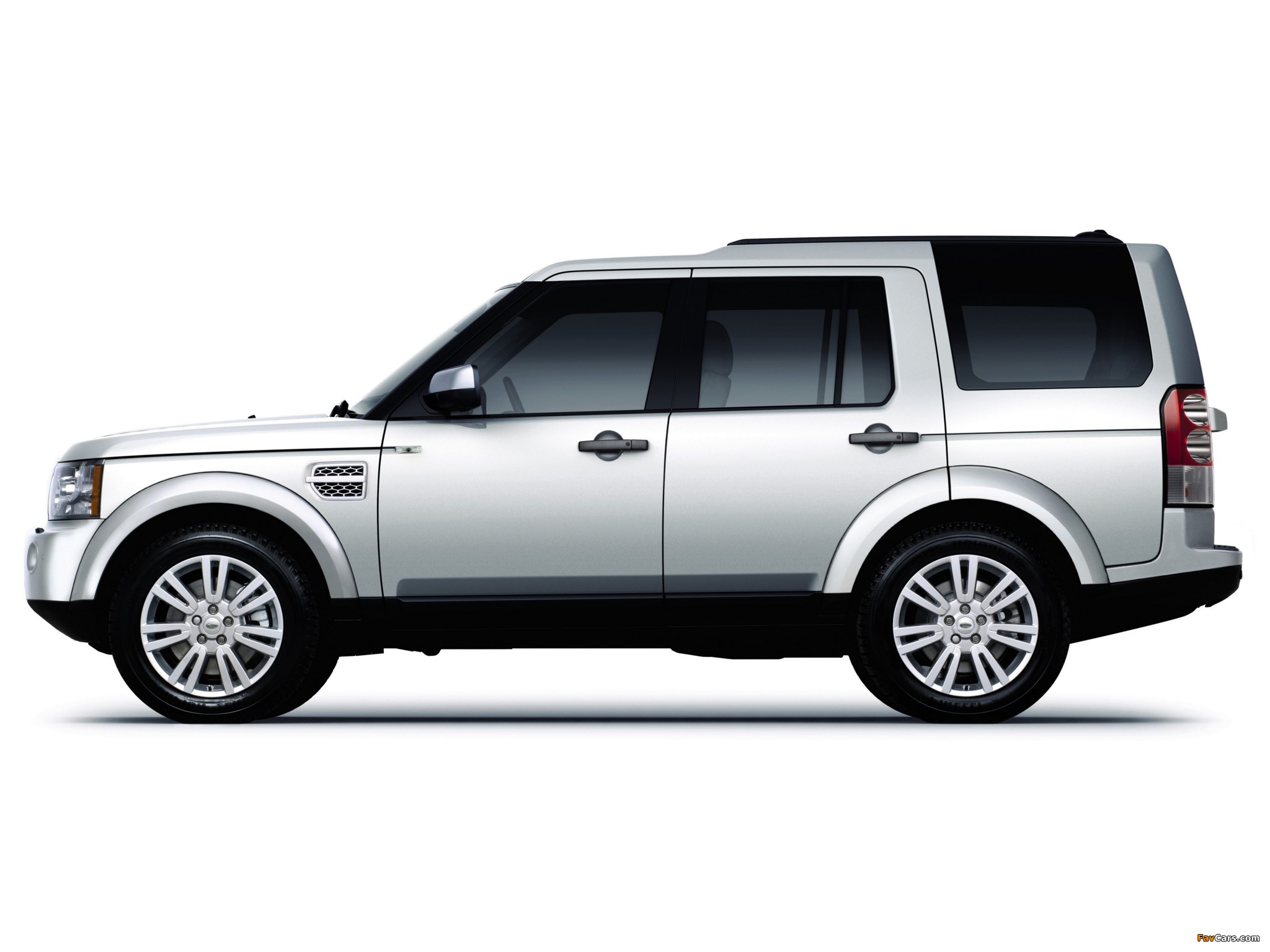 Images of Land Rover Discovery 4 SDV6 HSE 2009–13 (2048 x 1536)