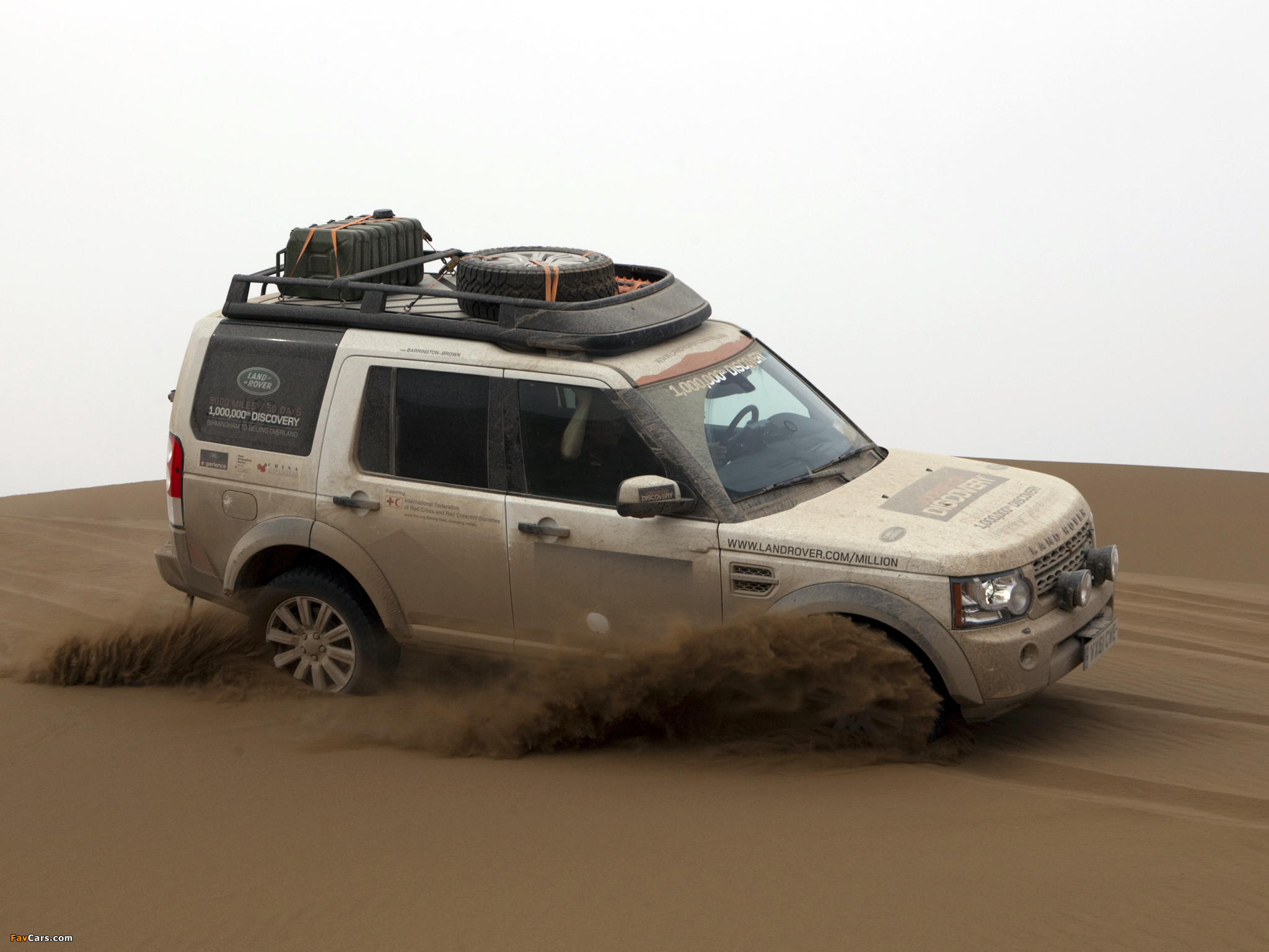 Images of Land Rover Discovery 4 Expedition Vehicle 2012 (2048 x 1536)