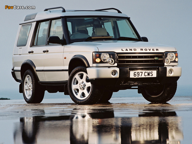 Land Rover Discovery 2003–04 wallpapers (640 x 480)