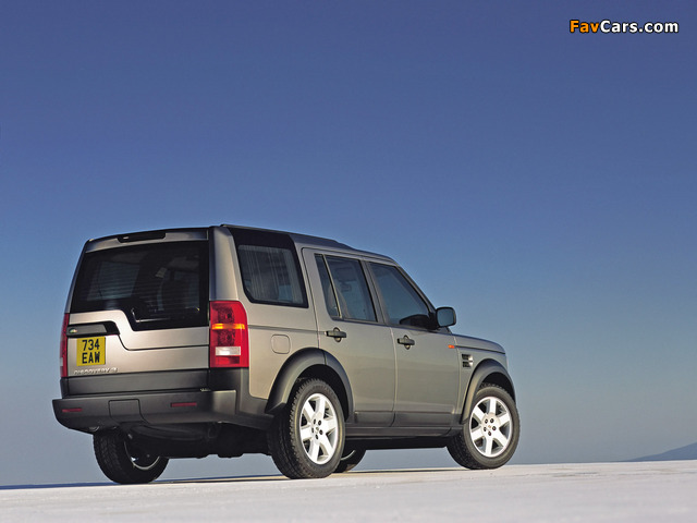Land Rover Discovery 3 2005–08 images (640 x 480)