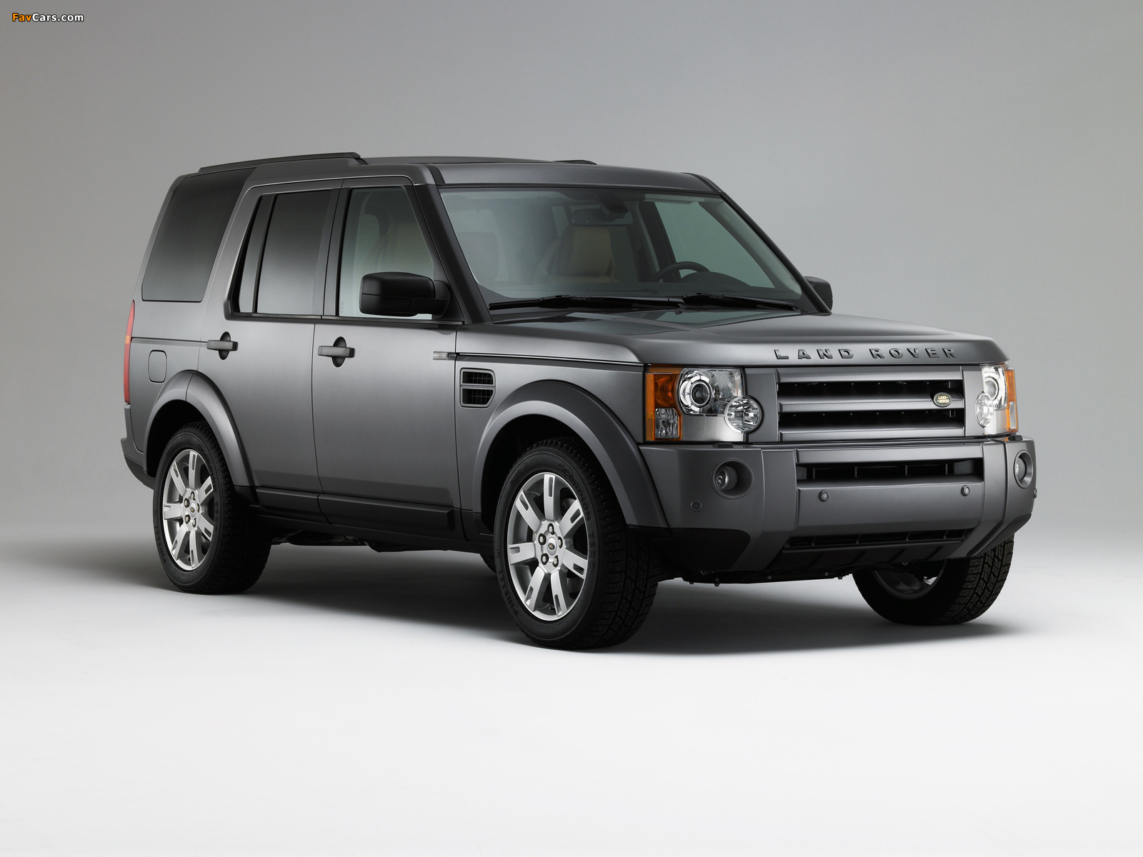 Land Rover Discovery 3 2008–09 wallpapers (1600 x 1200)