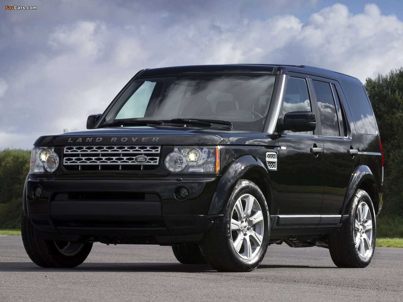 Land Rover Discovery 4 SDV6 HSE 2009–13 images (1280 x 960)