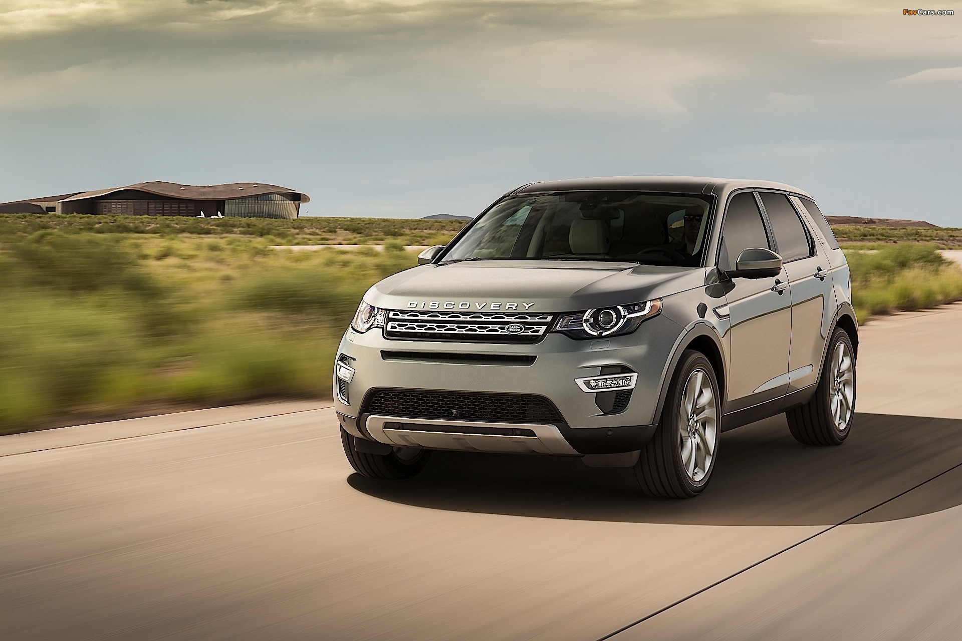 Land Rover Discovery Sport HSE 2015 pictures (1920 x 1280)