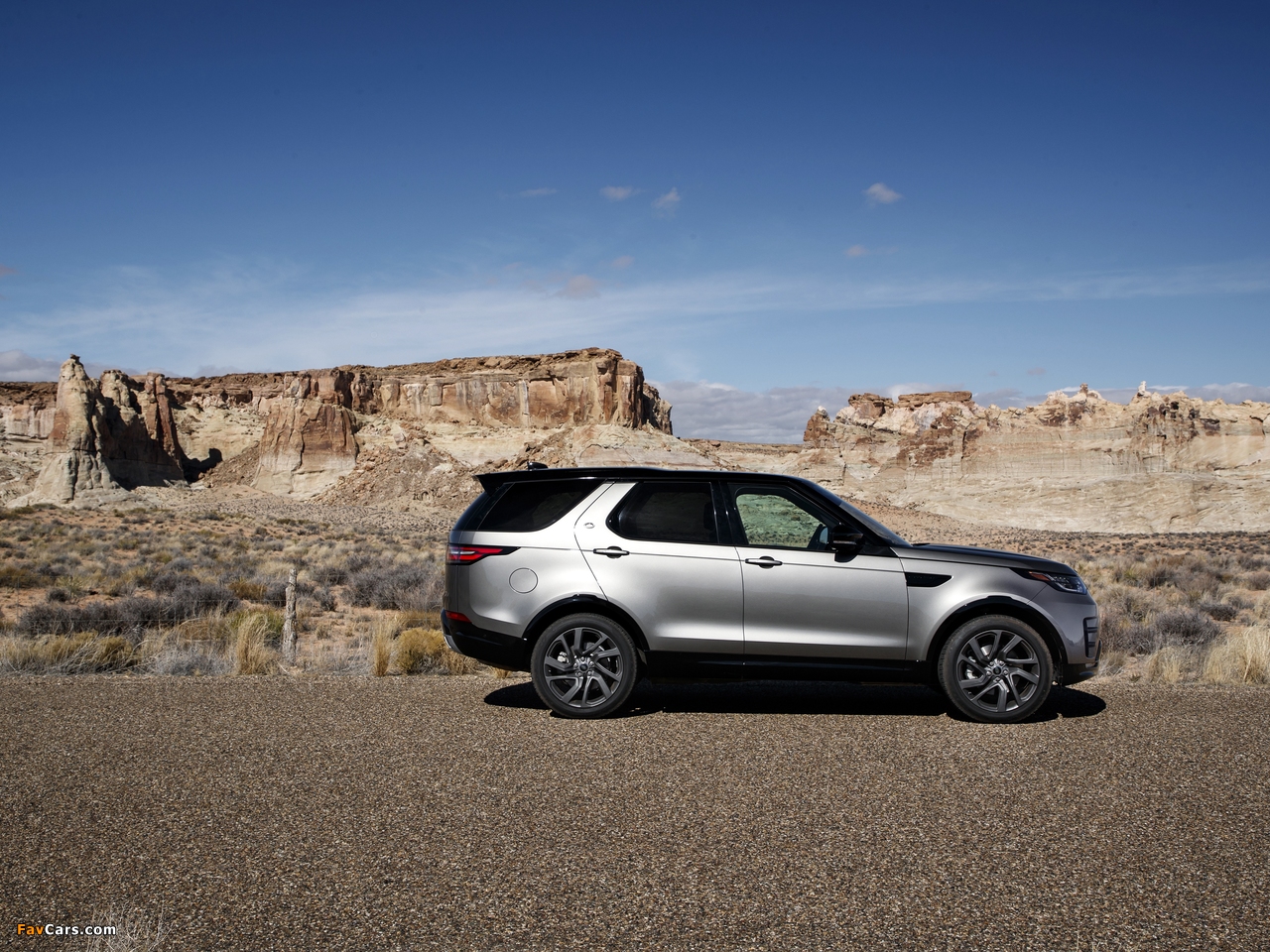 Land Rover Discovery HSE Si6 Dynamic Design Pack North America 2017 photos (1280 x 960)