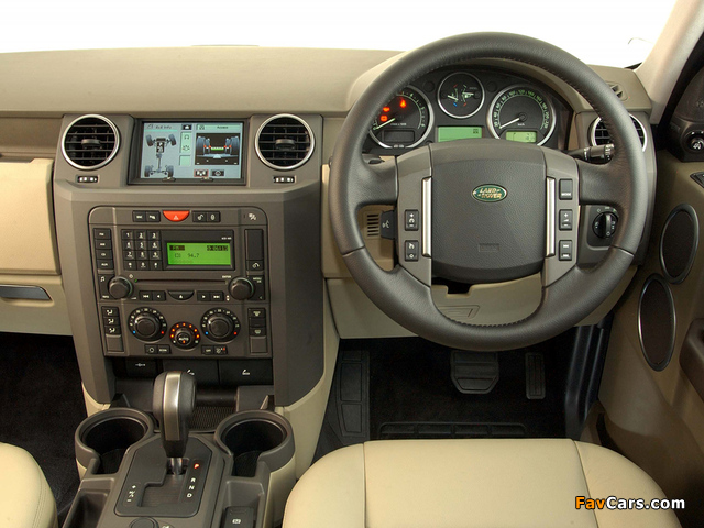 Photos of Land Rover Discovery 3 ZA-spec 2005–08 (640 x 480)