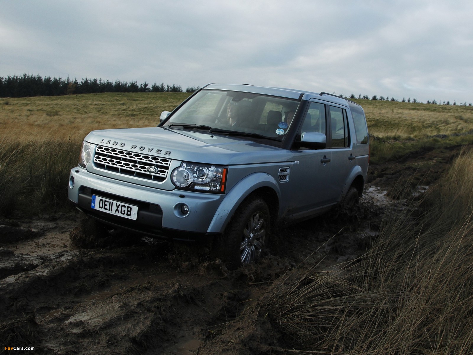 Photos of Land Rover Discovery 4 SDV6 HSE UK-spec 2009 (1600 x 1200)