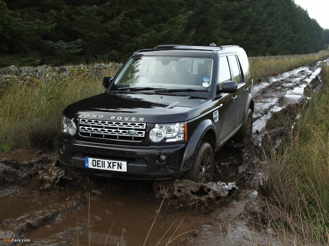 Photos of Land Rover Discovery 4 SDV6 HSE UK-spec 2009 (1280 x 960)