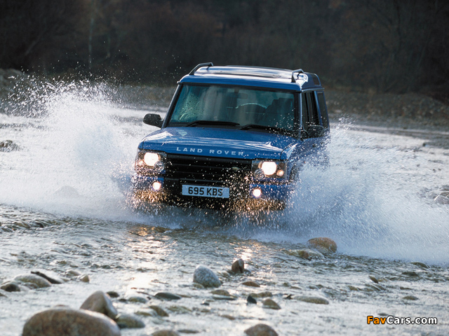 Photos of Land Rover Discovery 2003–04 (640 x 480)