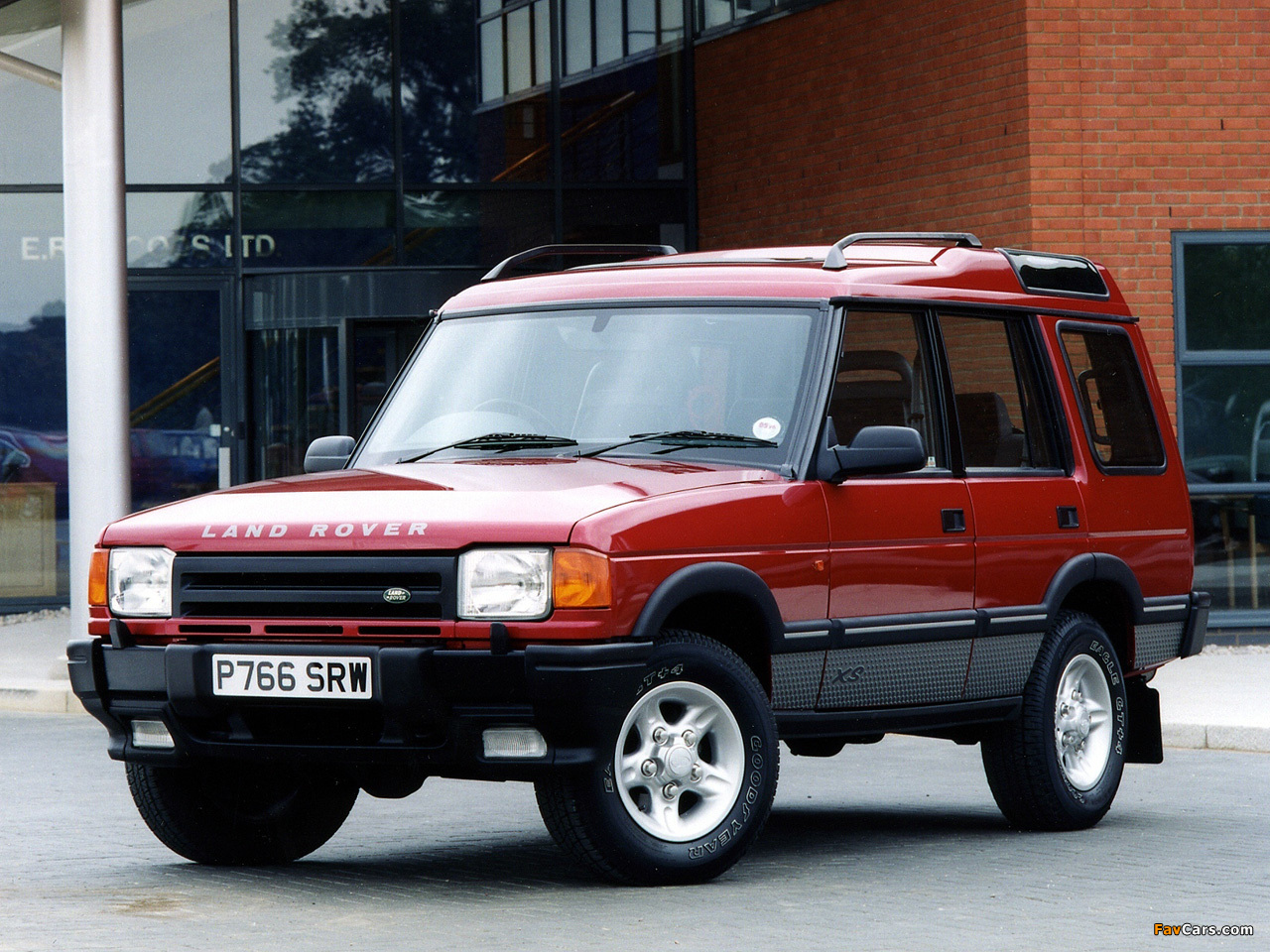 Pictures of Land Rover Discovery 5-door 1994–97 (1280 x 960)
