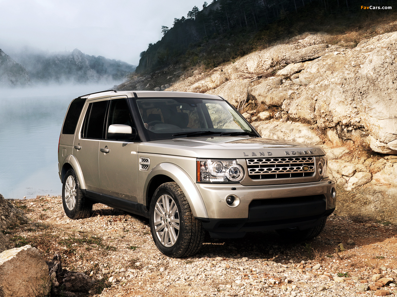 Land Rover Discovery 4 3.0 TDV6 UK-spec 2009 wallpapers (1280 x 960)