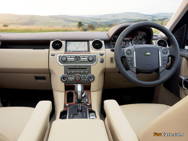Land Rover Discovery 4 3.0 TDV6 UK-spec 2009 wallpapers (640 x 480)