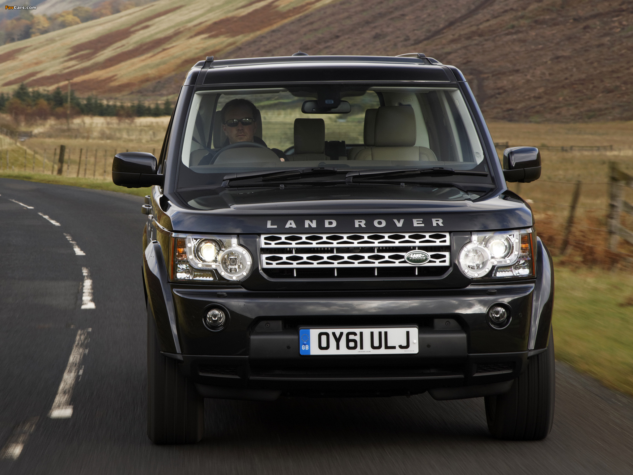 Land Rover Discovery 4 SDV6 HSE UK-spec 2009 wallpapers (2048 x 1536)