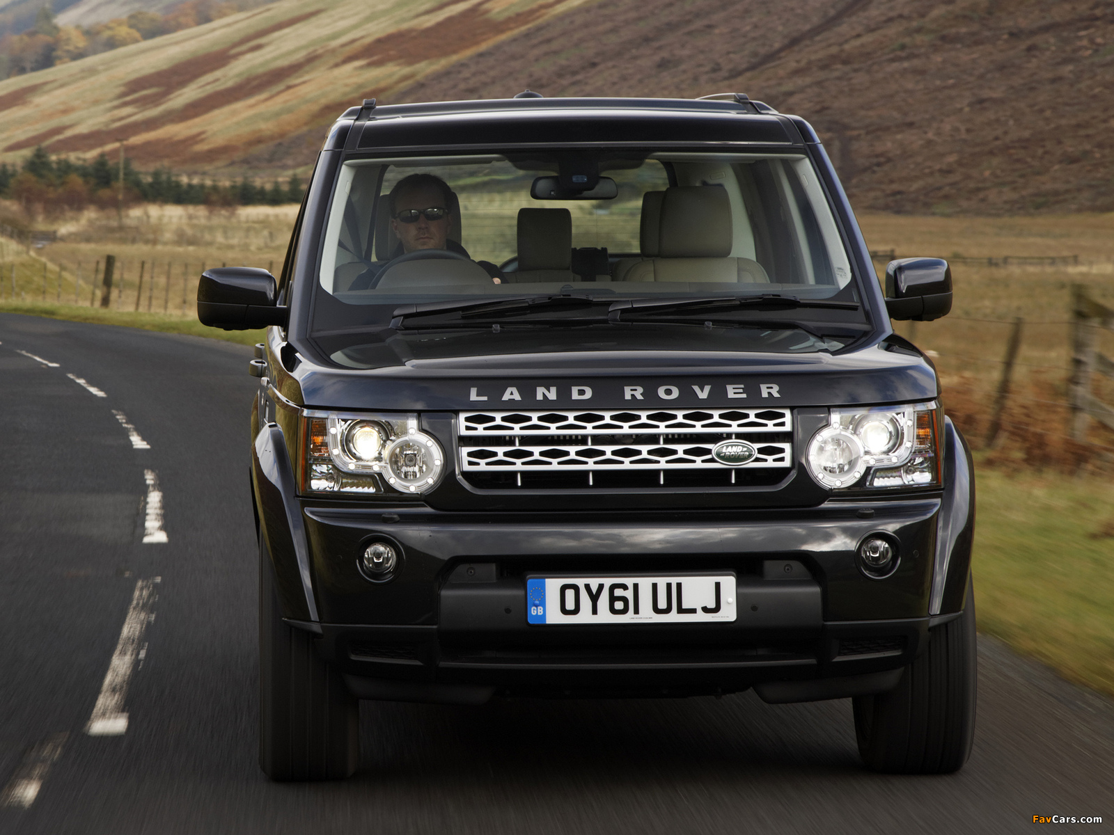 Land Rover Discovery 4 SDV6 HSE UK-spec 2009 wallpapers (1600 x 1200)