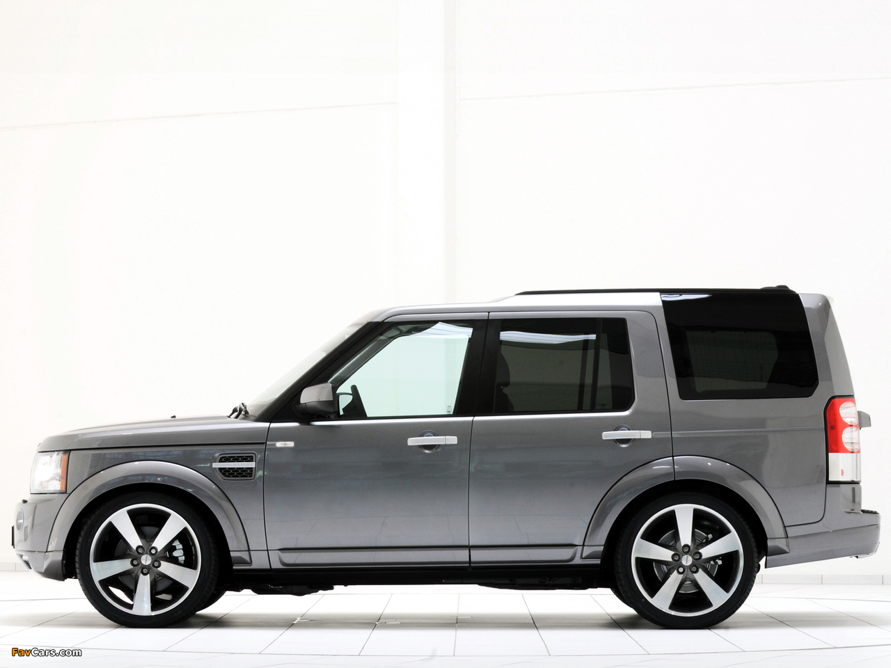 Startech Land Rover Discovery 4 2011 wallpapers (1280 x 960)