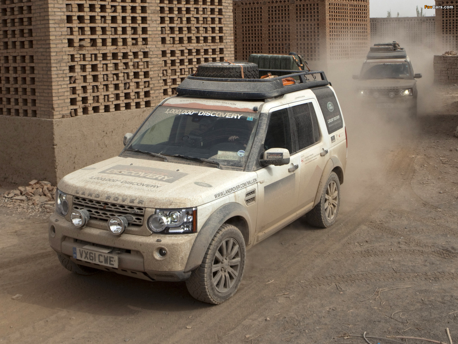 Land Rover Discovery 4 Expedition Vehicle 2012 wallpapers (1600 x 1200)