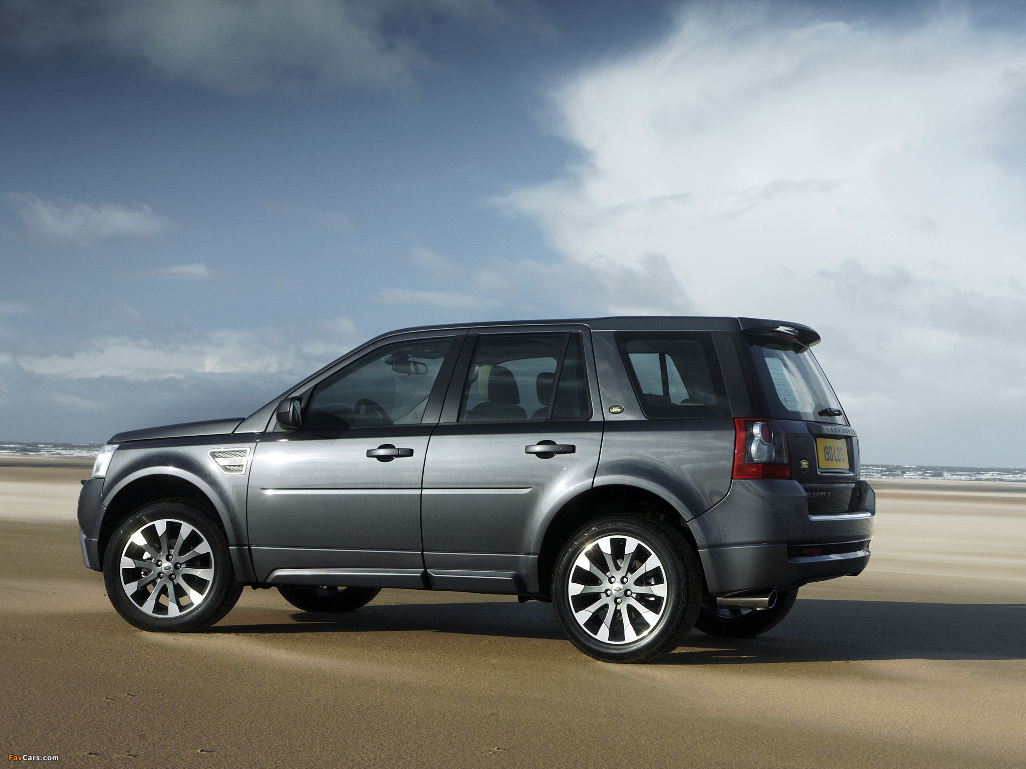 Images of Land Rover Freelander 2 Sport 2010 (2048 x 1536)