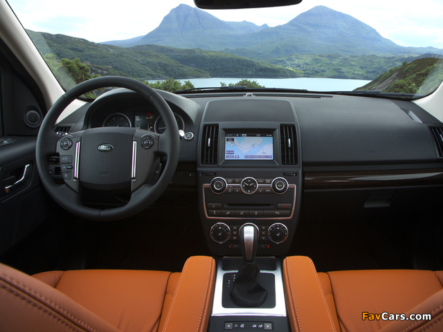 Images of Land Rover Freelander 2 SD4 2012 (640 x 480)