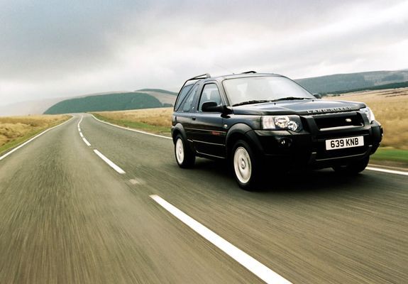 Land Rover Freelander 3-door 2003–06 pictures