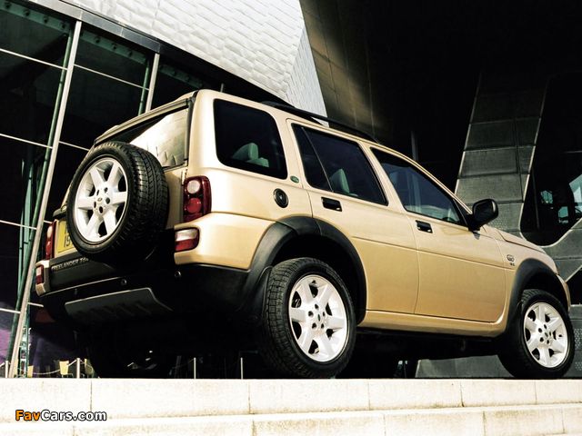 Land Rover Freelander 5-door 2003–06 pictures (640 x 480)