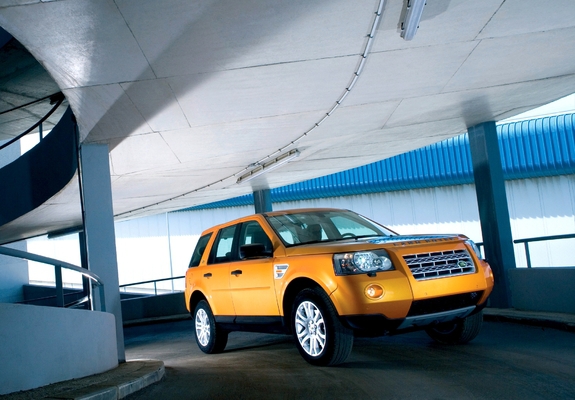 Land Rover Freelander 2 2007–10 images