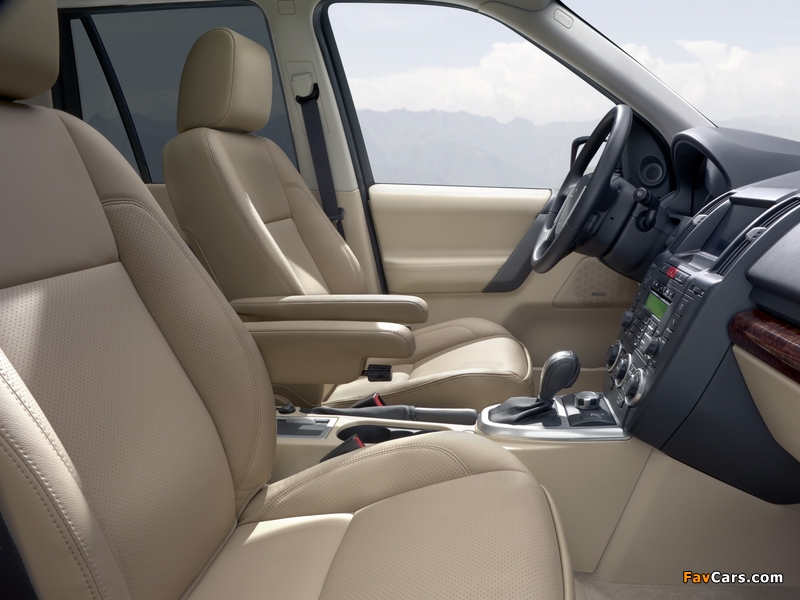 Land Rover Freelander 2 2007–10 photos (800 x 600)