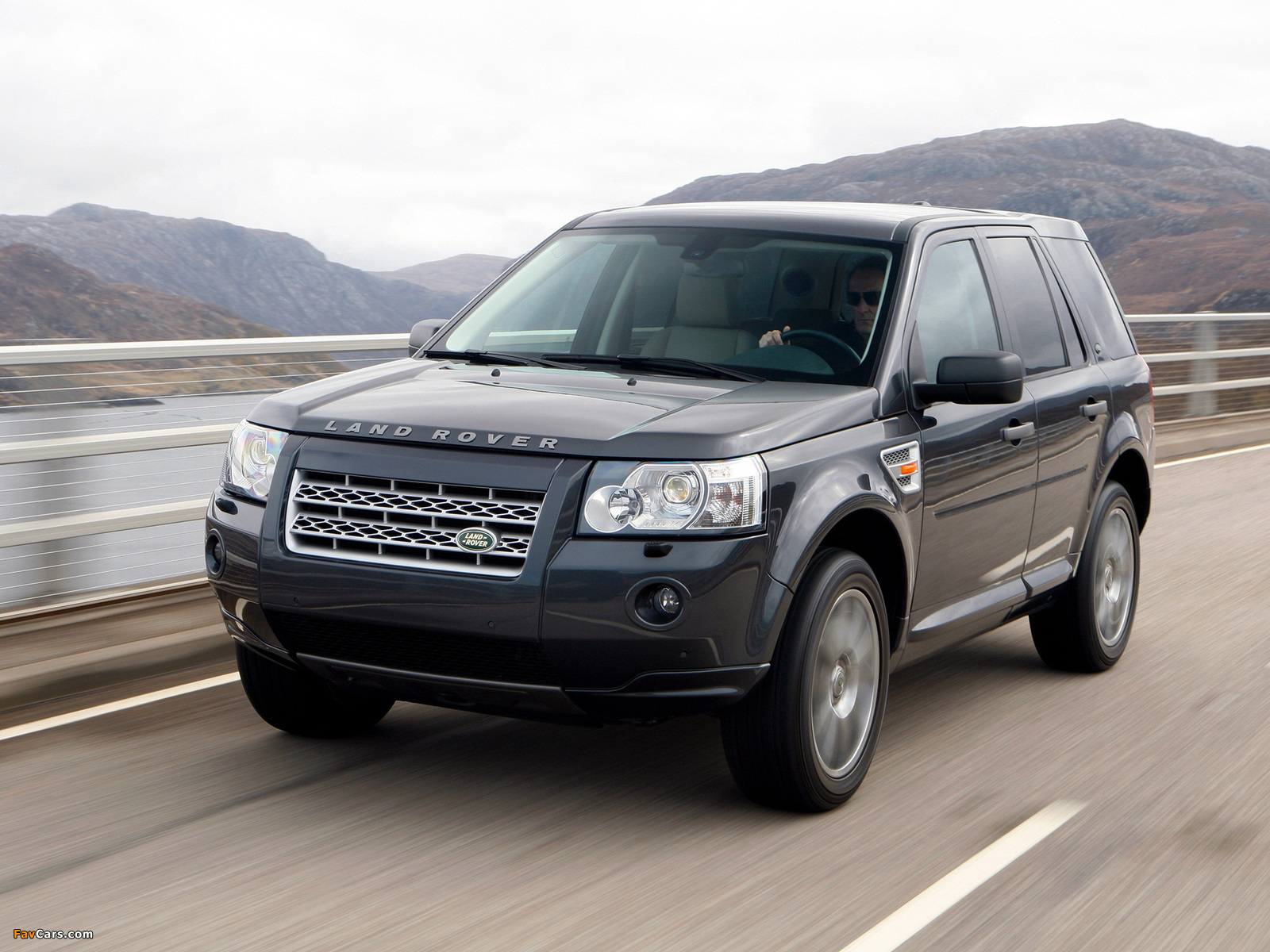 Land Rover Freelander 2 2007–10 pictures (1600 x 1200)