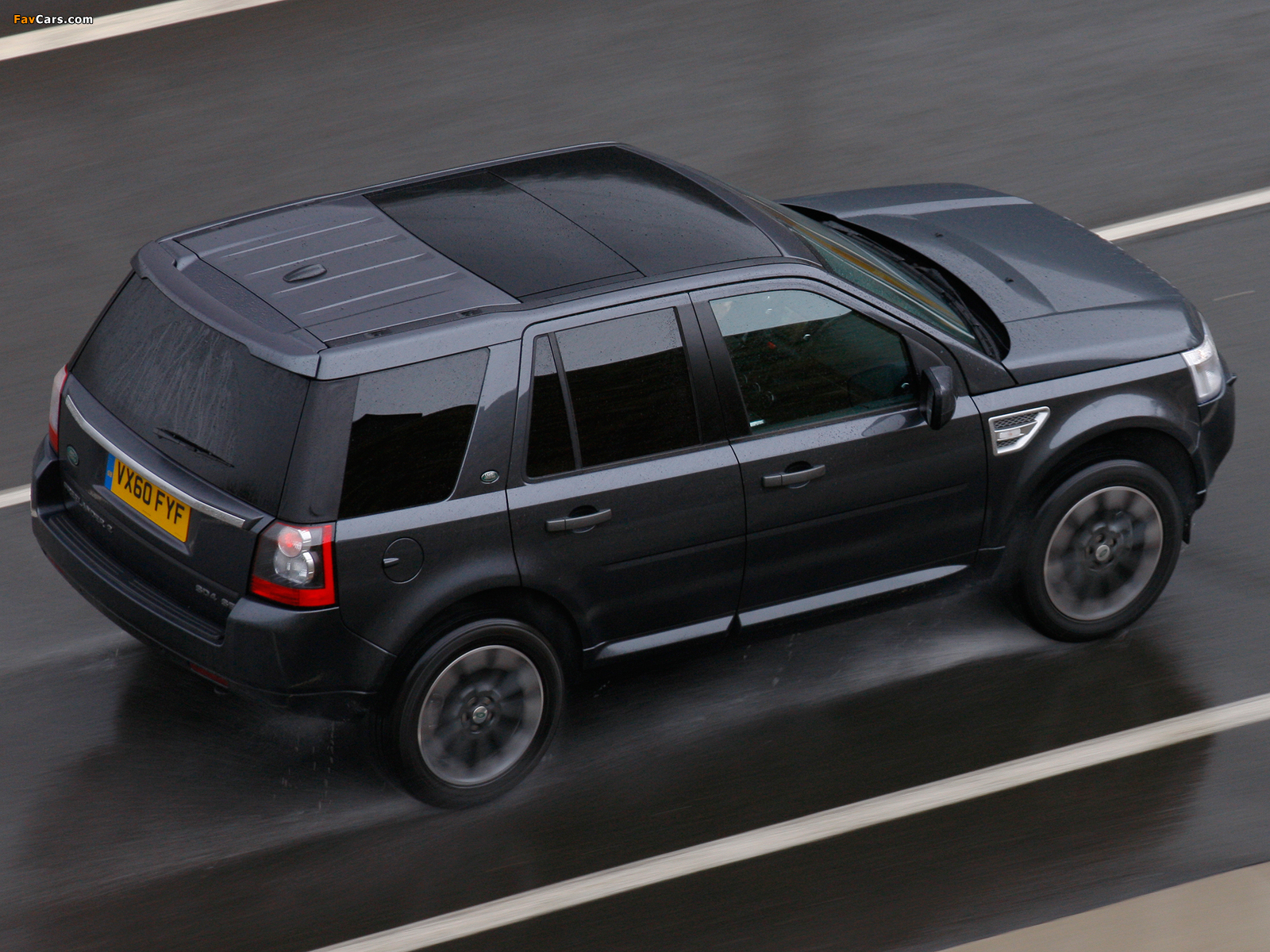 Land Rover Freelander 2 SD4 2010–12 pictures (1600 x 1200)