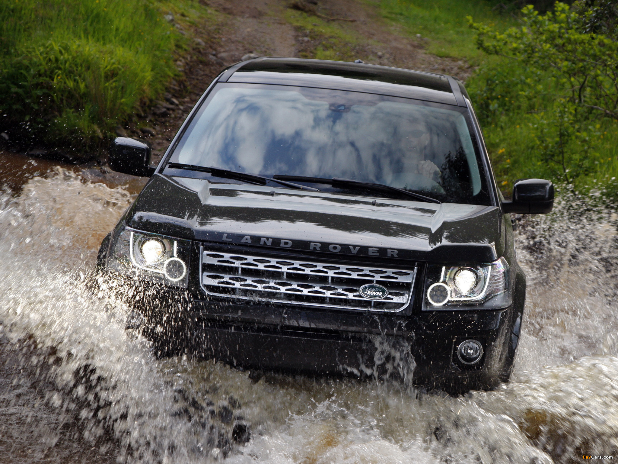 Land Rover Freelander 2 SD4 2012 pictures (2048 x 1536)