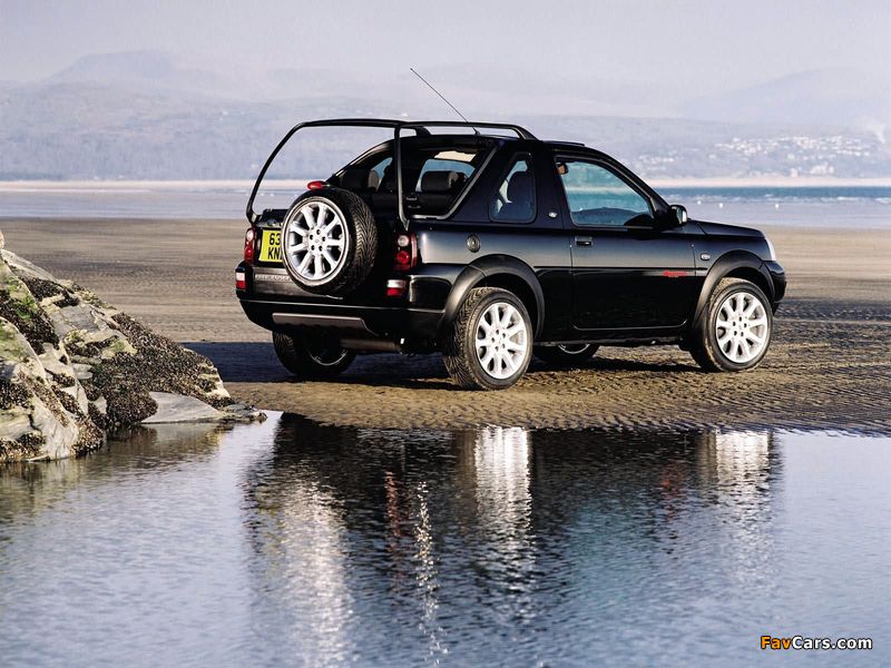 Land Rover Freelander 3-door 2003–06 photos (800 x 600)
