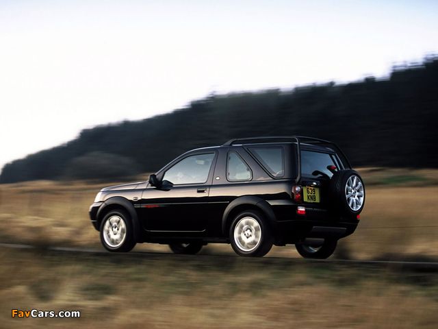 Photos of Land Rover Freelander 3-door 2003–06 (640 x 480)