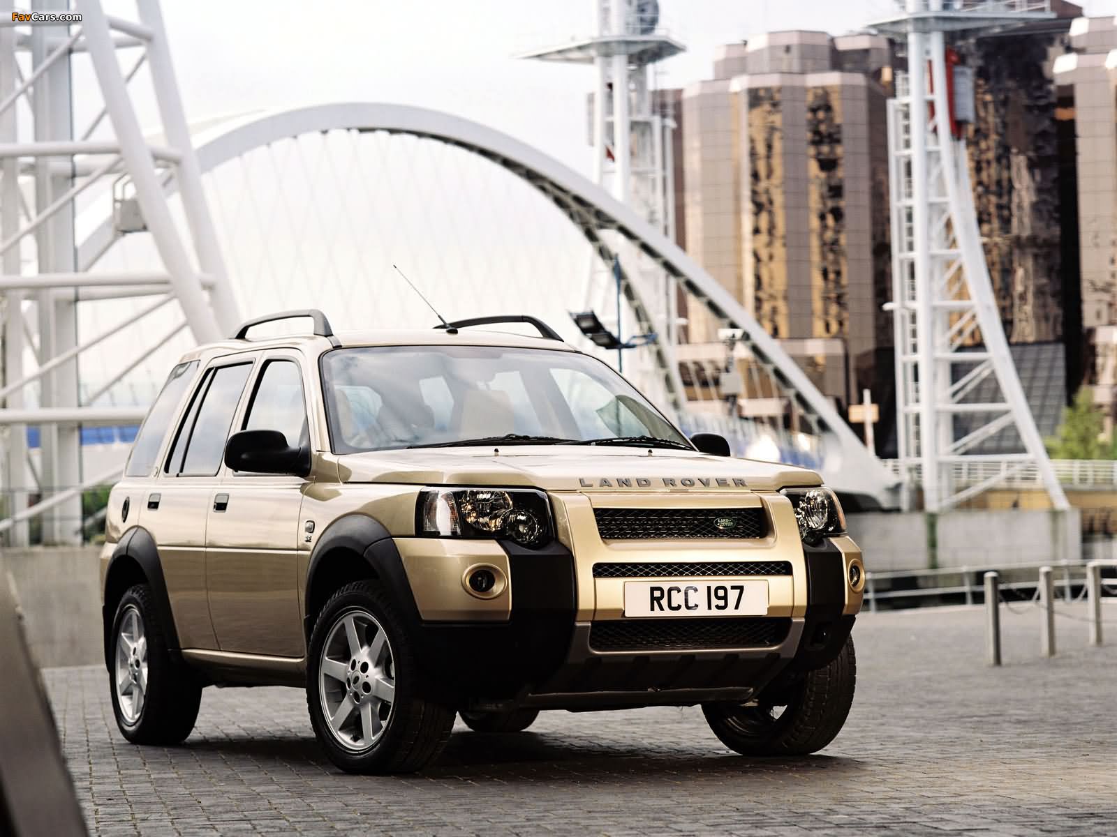 Pictures of Land Rover Freelander 5-door 2003–06 (1600 x 1200)