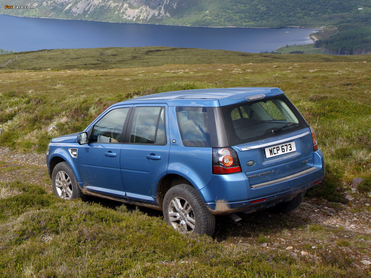 Land Rover Freelander 2 SD4 2012 wallpapers (1280 x 960)