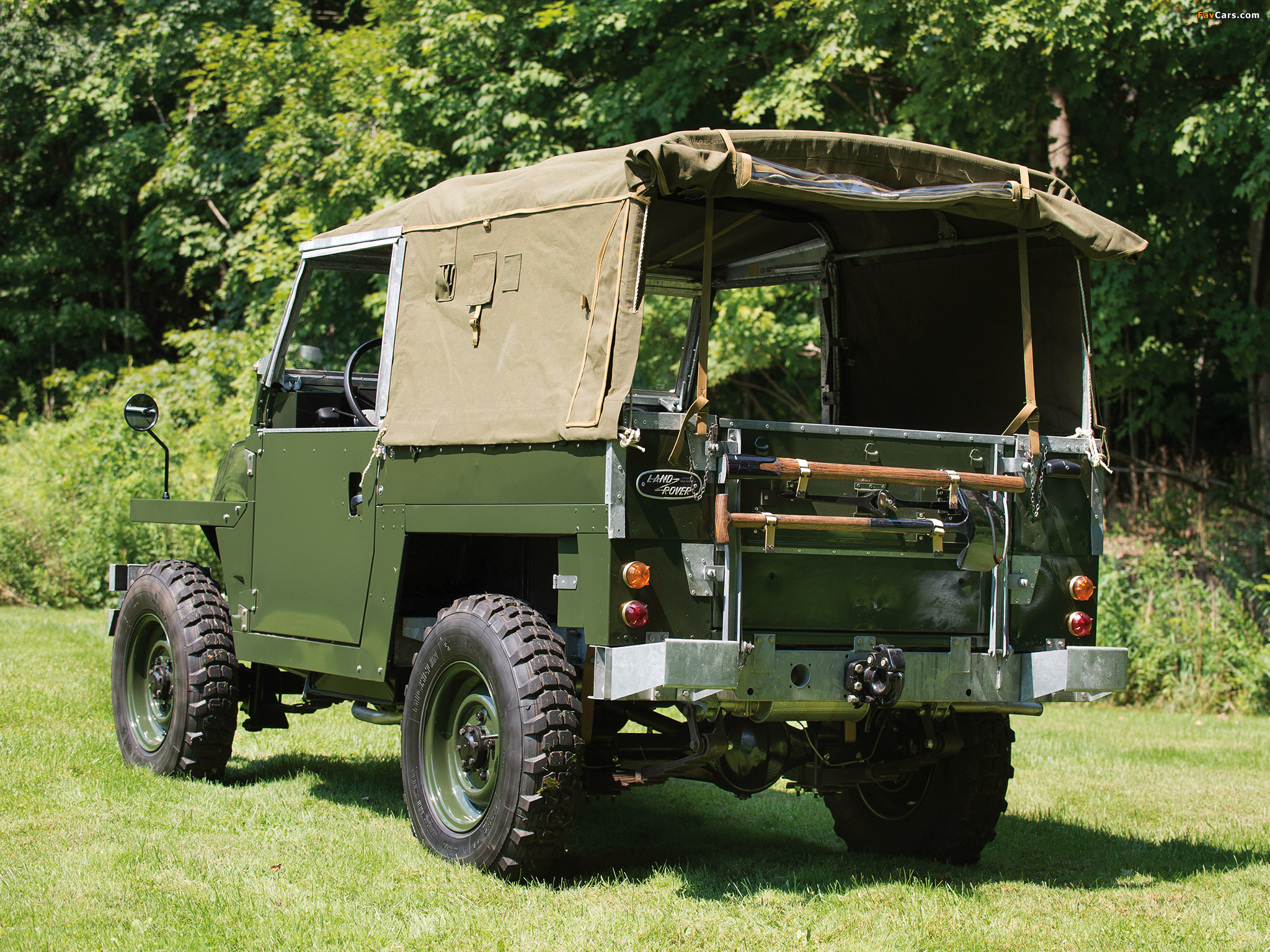 Images of Land Rover Lightweight (Series IIA) 1968–72 (2048 x 1536)