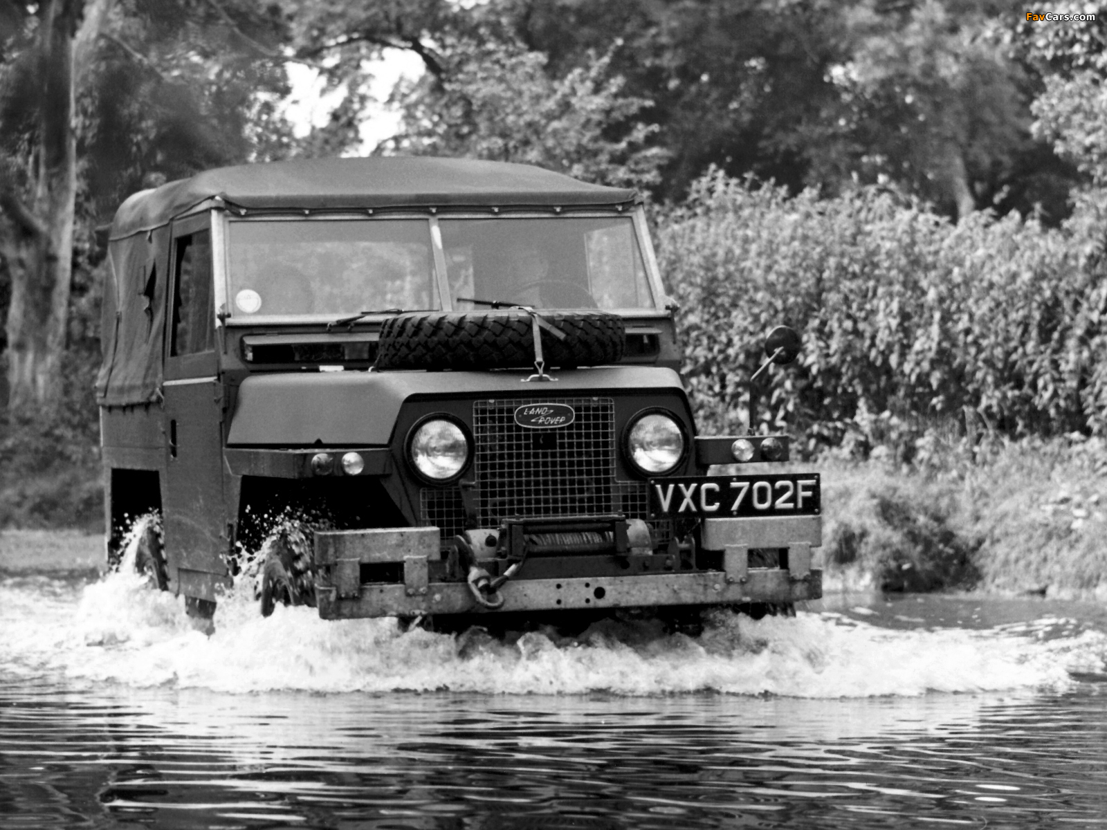 Pictures of Land Rover Lightweight (Series IIA) 1968–72 (1600 x 1200)